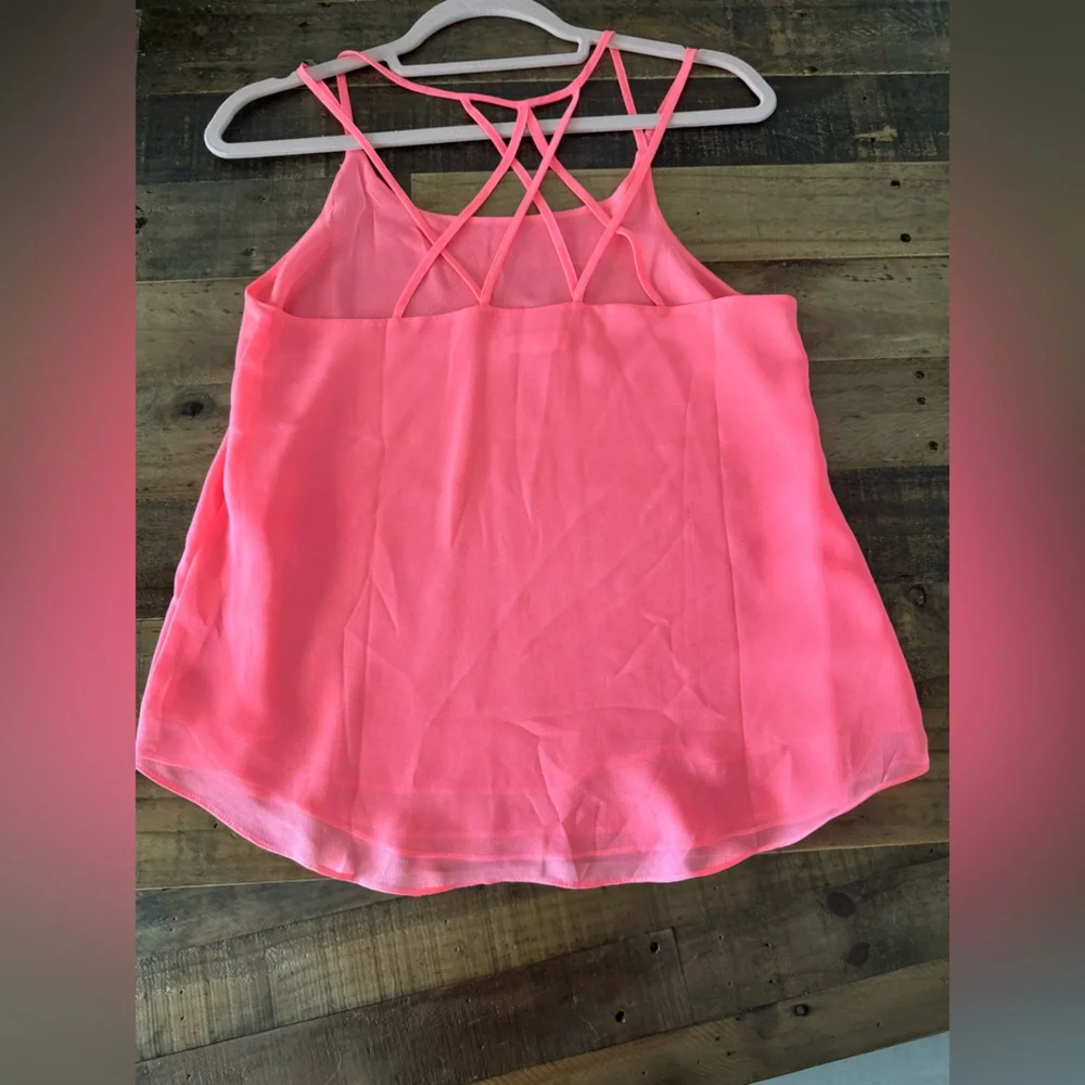 No filter needed for this NEON Pink flowy camisole! π - Picture 2 of 3